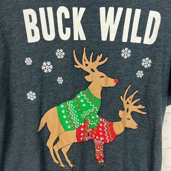 Riot Society BUCK WILD Funny Christmas Tee Size Medium - Picture 2 of 4